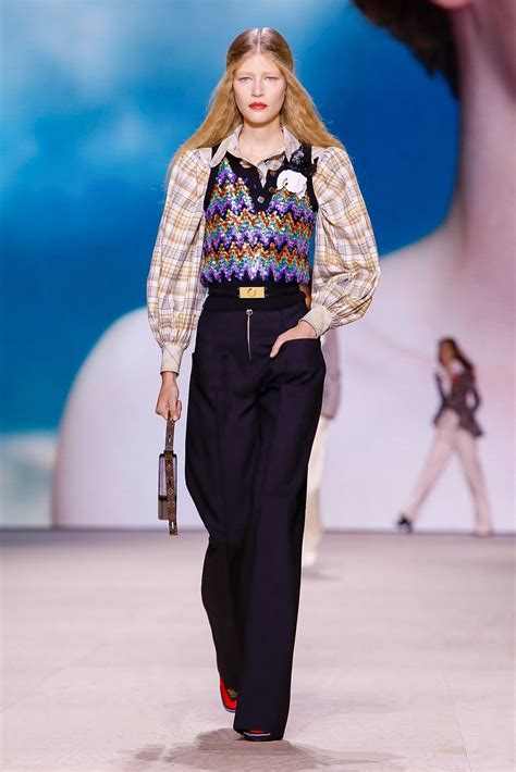 louis vuitton women's spring summer 2019 show|Louis Vuitton fashion.